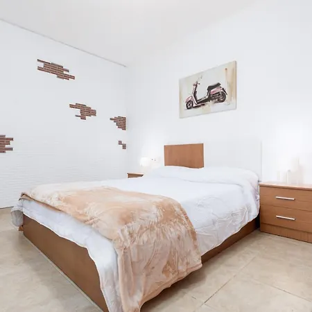 Home2book Charming Casa El Refugio